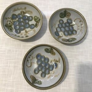 Louisville, Kentucky Stoneware Vintage Bowls Grapes set 3